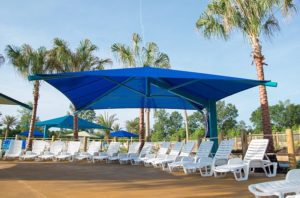 Single Column Cantilever Umbrella Shade